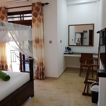 My Whales Guest House Banduramulla Екстер'єр фото