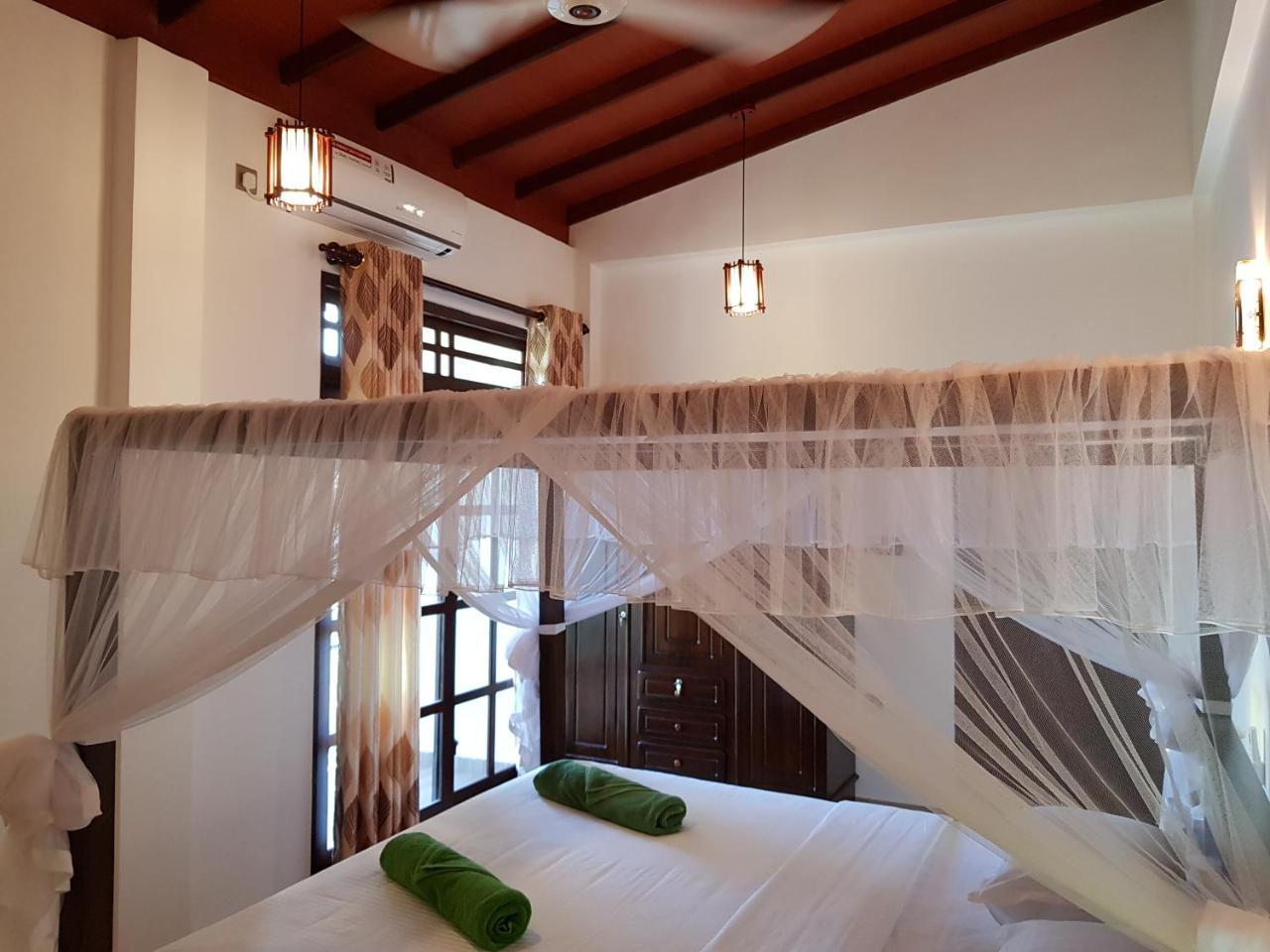 My Whales Guest House Banduramulla Екстер'єр фото