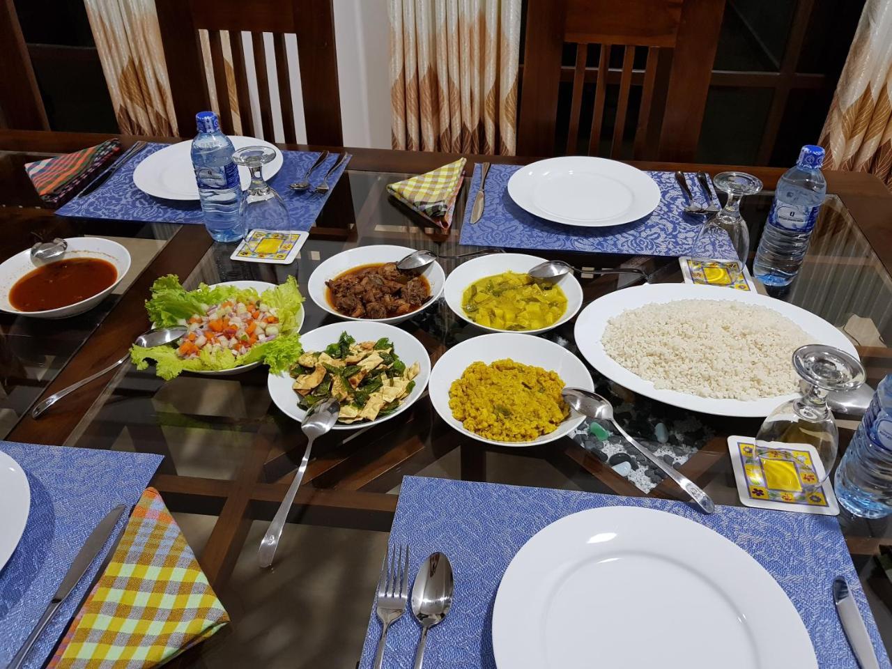 My Whales Guest House Banduramulla Екстер'єр фото