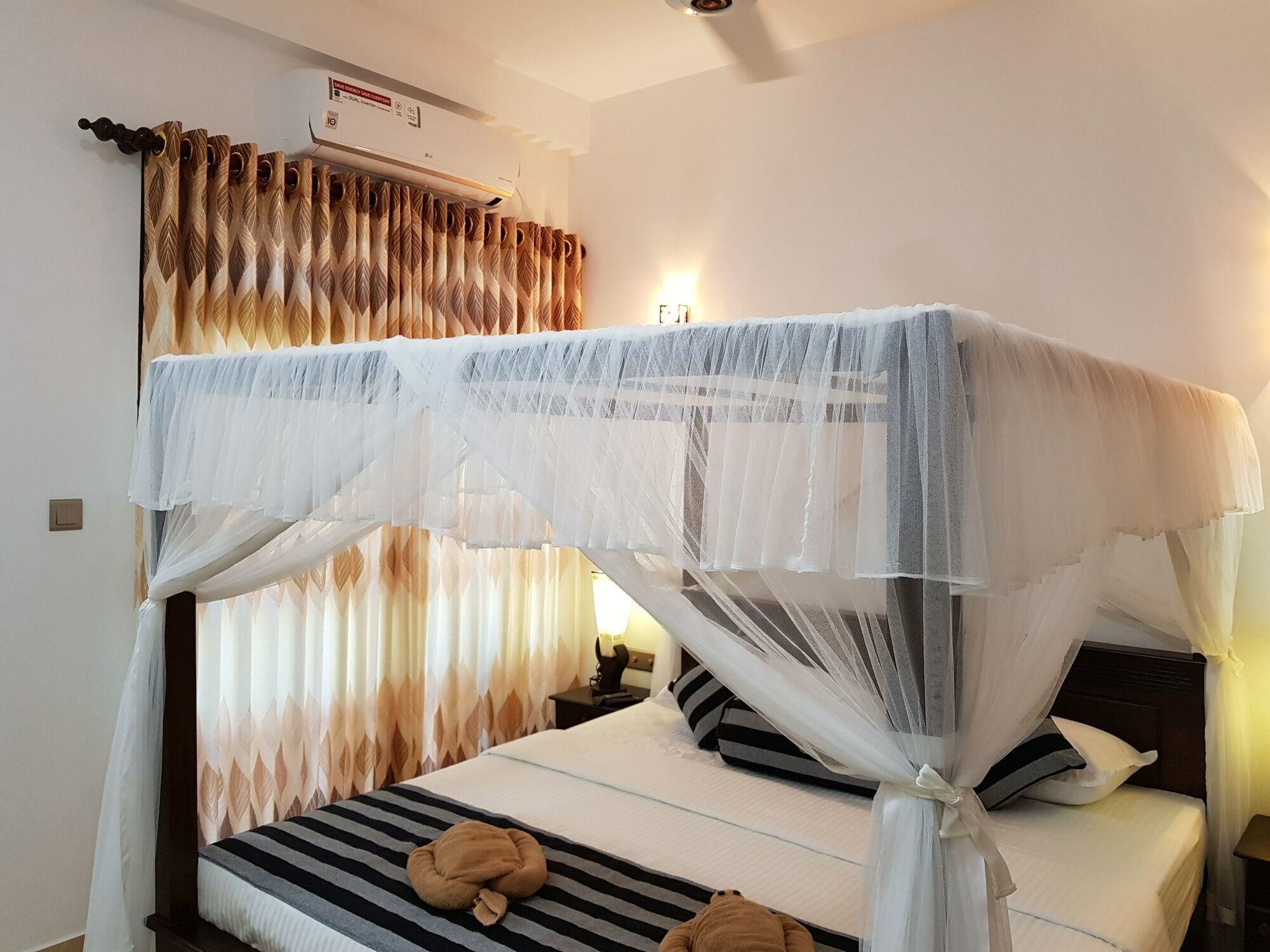 My Whales Guest House Banduramulla Екстер'єр фото